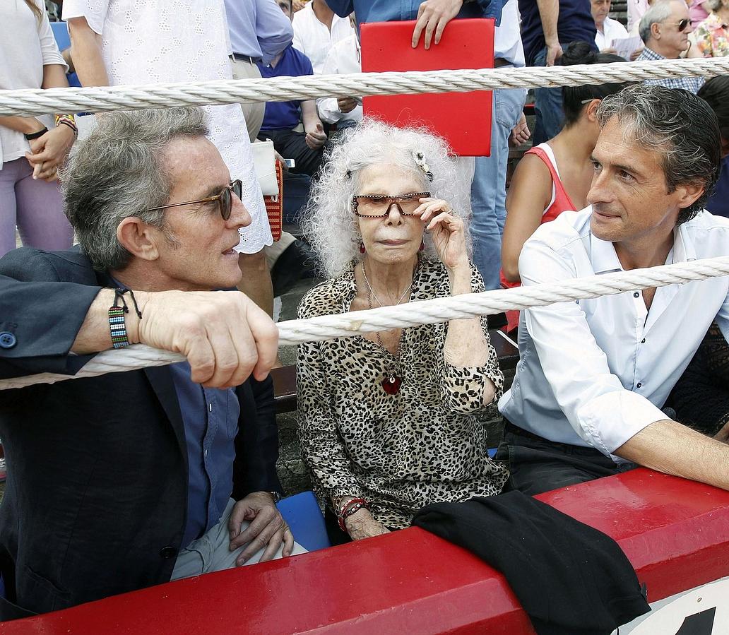 La Duquesa de Alba, imágenes de una vida