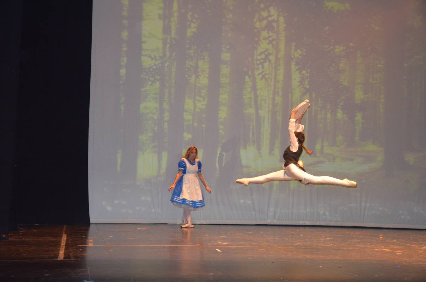 El ballet de &#039;Alicia en el país de las maravillas&#039; llega a Atarfe