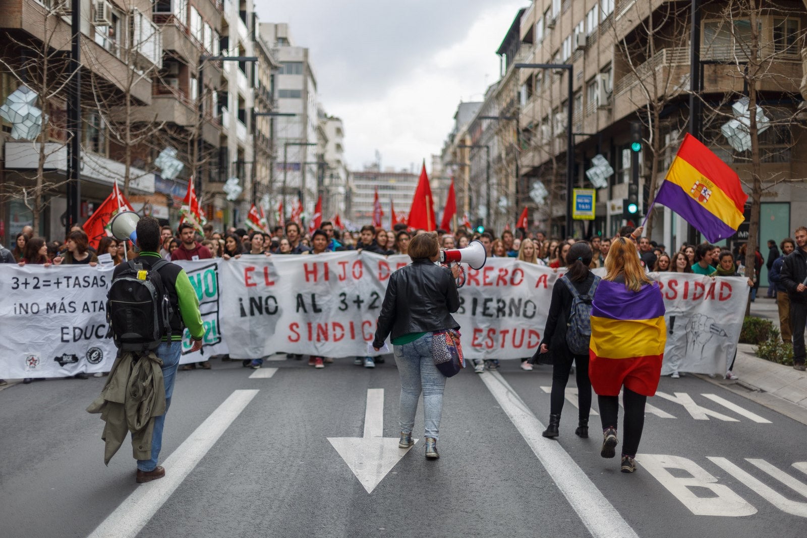 Estudiantes y trabajadores, contra el 3+2