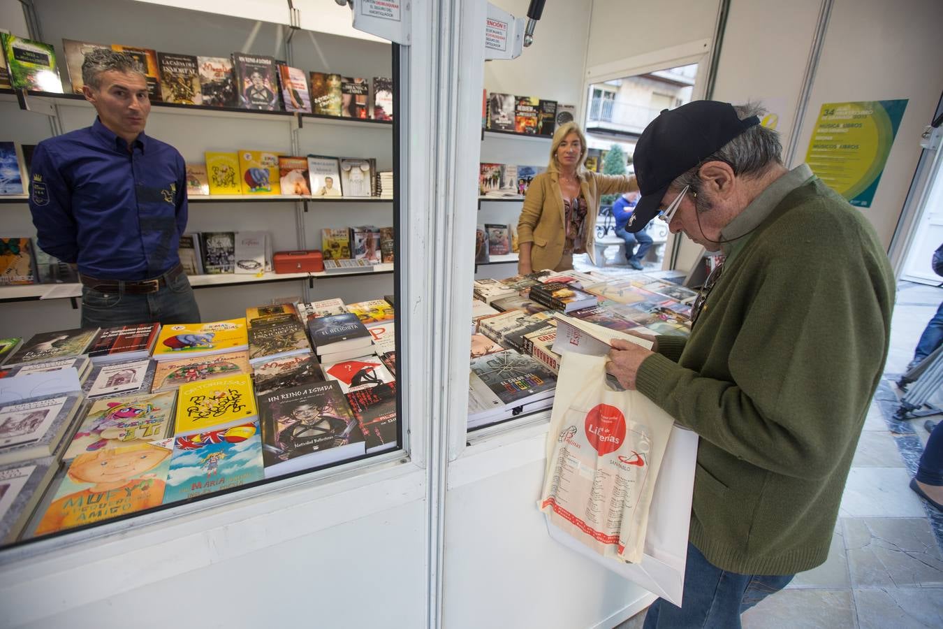 Arranca la &#039;fiesta&#039; del libro