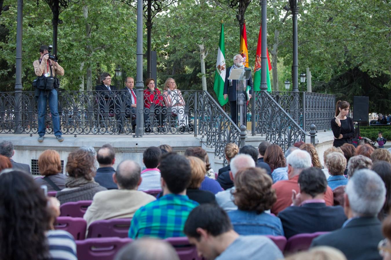 Arranca la &#039;fiesta&#039; del libro