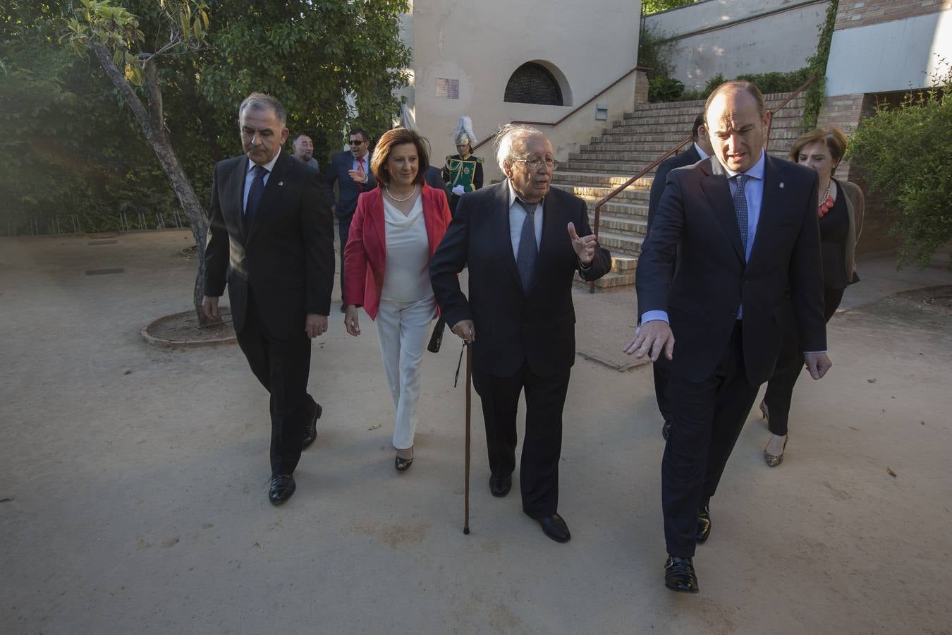 Guillén reivindica el &quot;tono elegíaco&quot; de la poesía, que se alimenta del &quot;tiempo&quot;