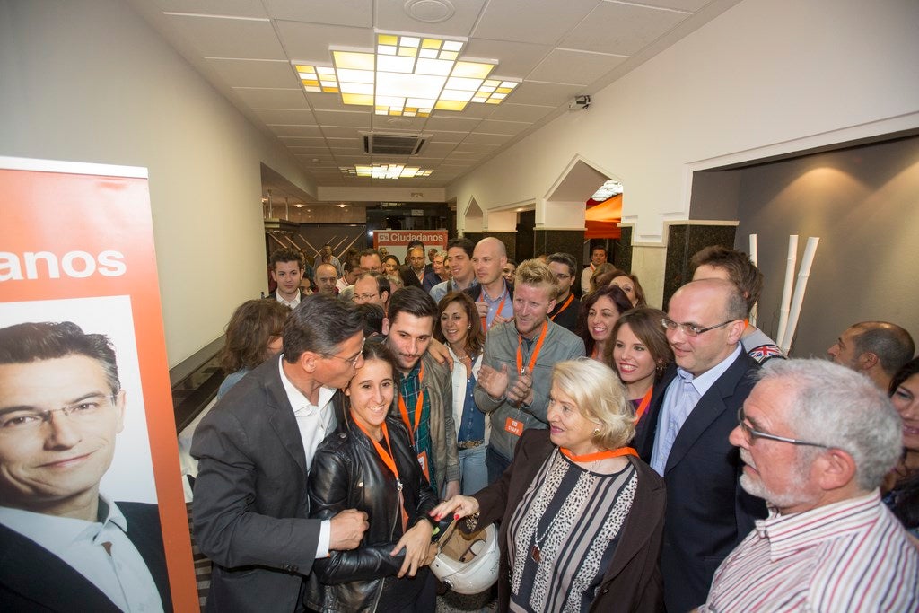 Luis Salvador: &quot;Estamos abiertos a todas las posibilidades&quot;