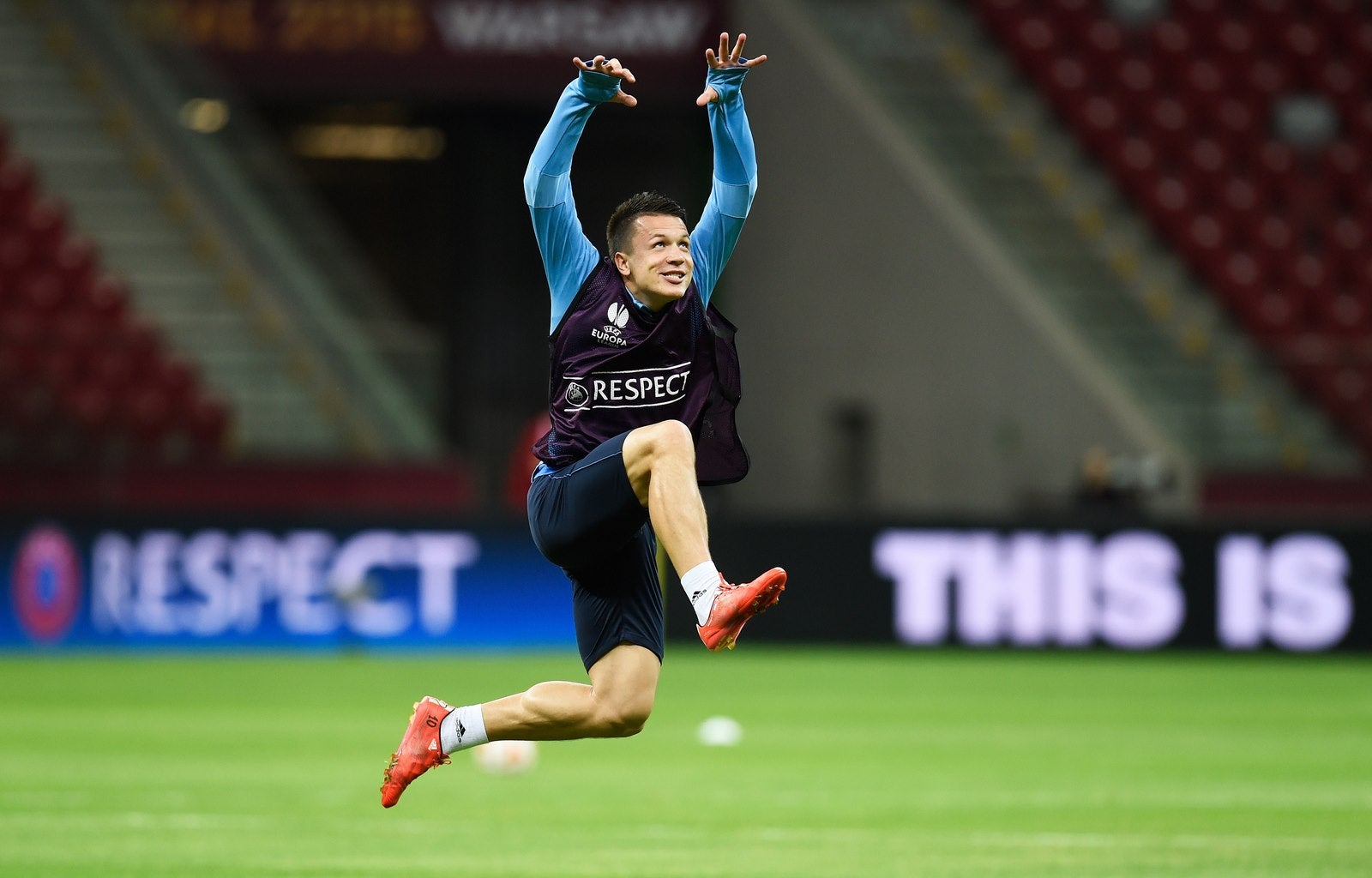Entrenamiento en la víspera del partido de fútbol final de la UEFA Europa League entre el FC Dnipro Dnipropetrovsk y Sevilla FC en el estadio Narodowy de Varsovia, Polonia.