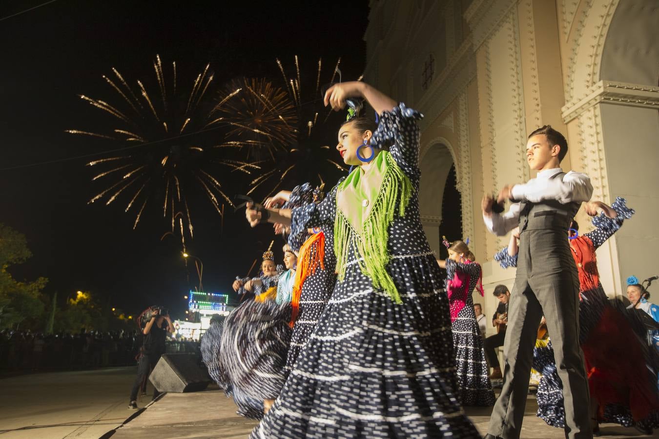 Luces, flamenco e ilusión para comenzar el Corpus