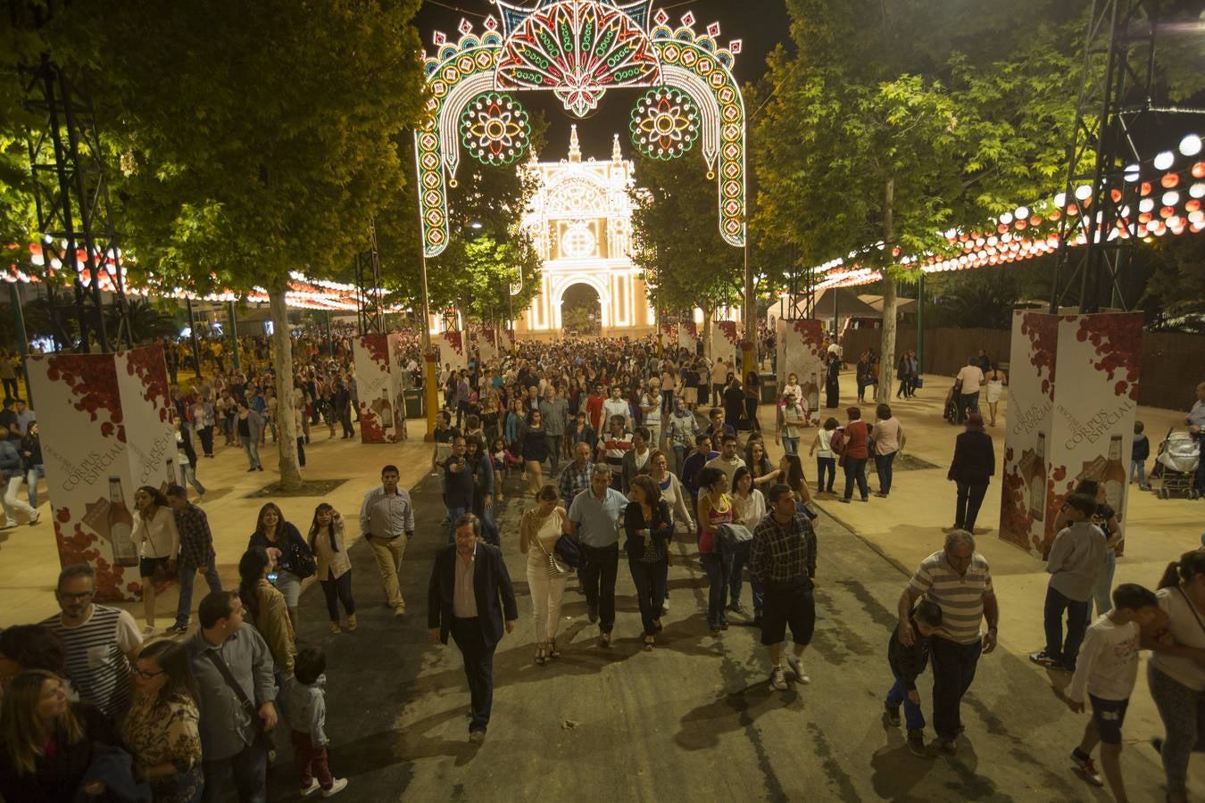 Luces, flamenco e ilusión para comenzar el Corpus
