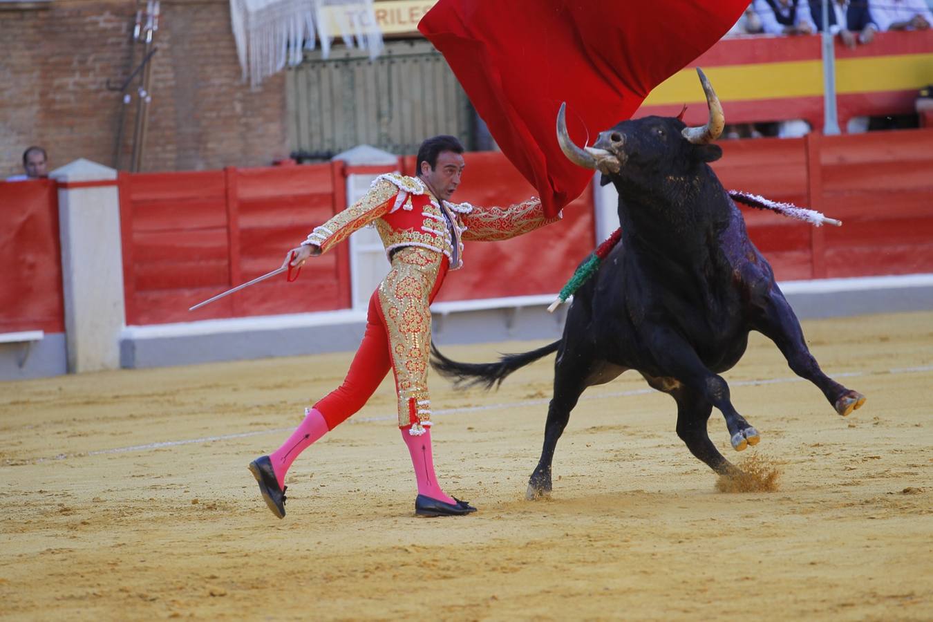 Cayetano, &#039;el Fandi&#039; y Ponce inauguran la feria taurina del Corpus