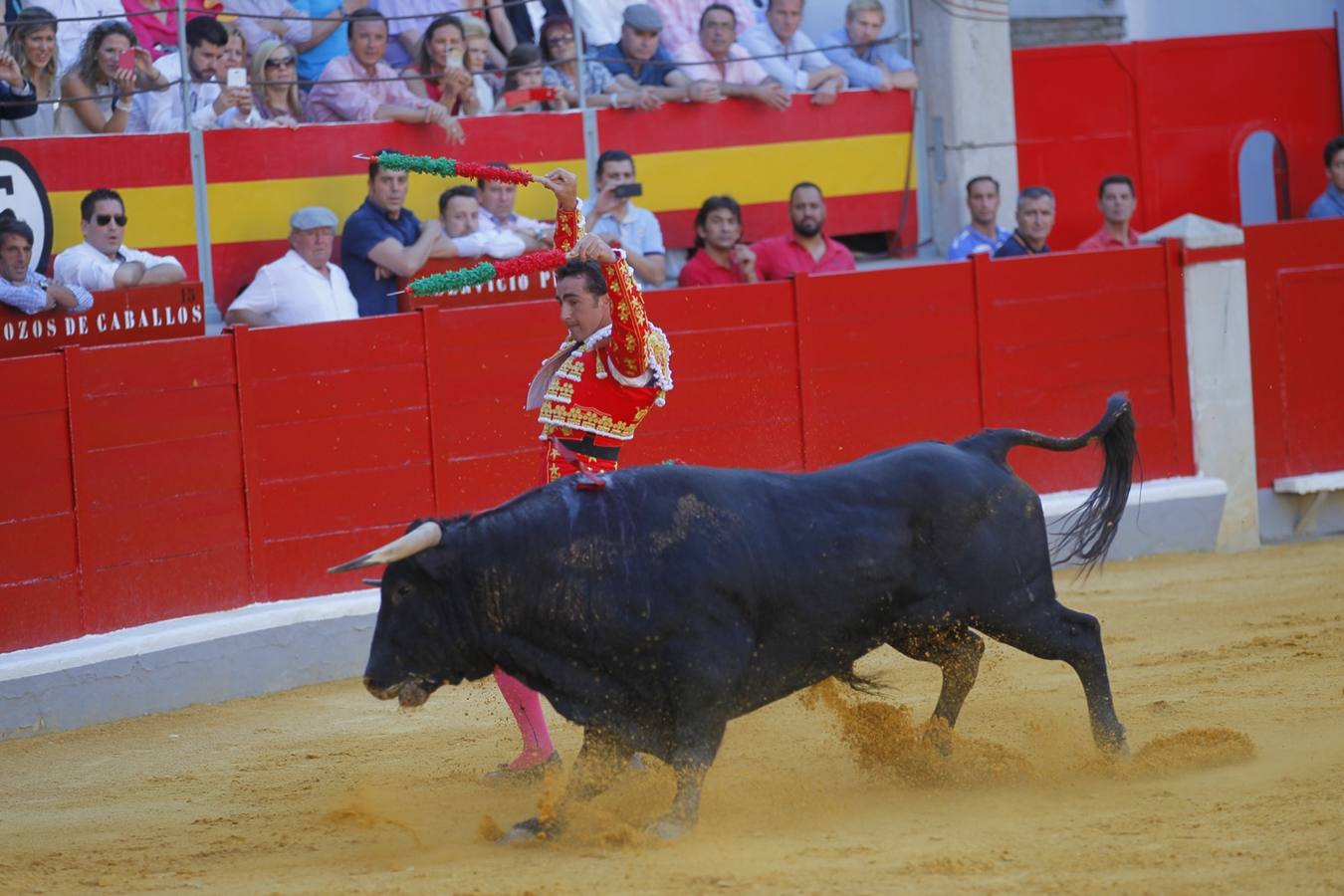 Cayetano, &#039;el Fandi&#039; y Ponce inauguran la feria taurina del Corpus