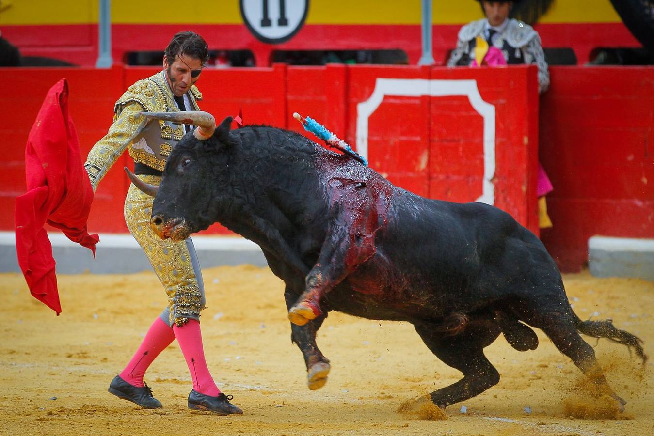 Padilla sale a hombros en la tercera del Corpus