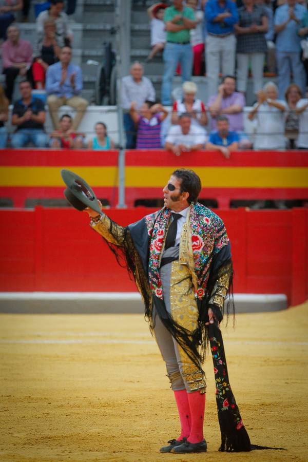 Padilla sale a hombros en la tercera del Corpus