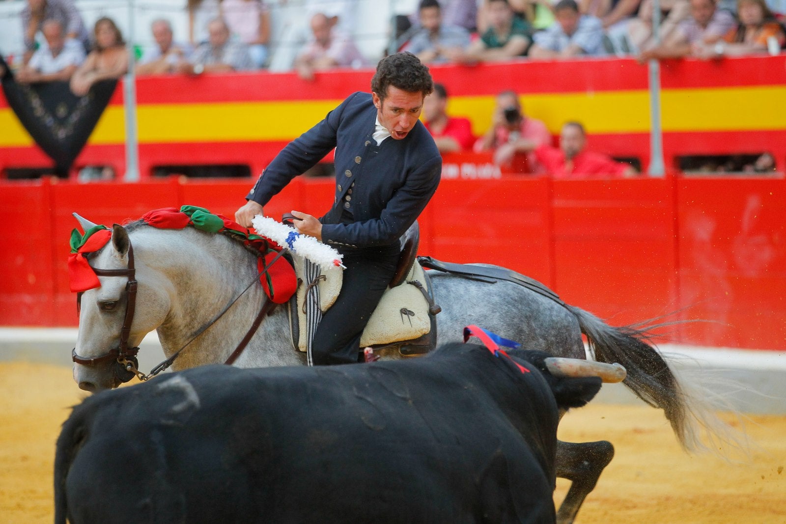 Hermoso de Mendoza pone el broche triunfal a la feria del Corpus de Granada