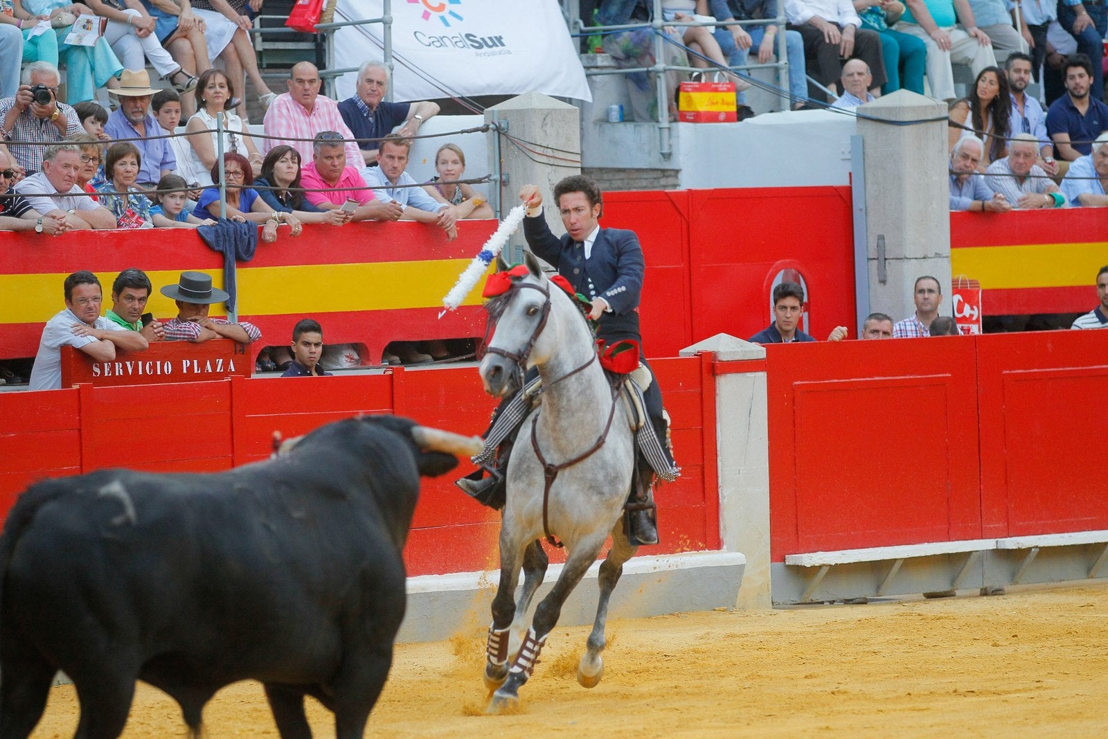 Hermoso de Mendoza pone el broche triunfal a la feria del Corpus de Granada