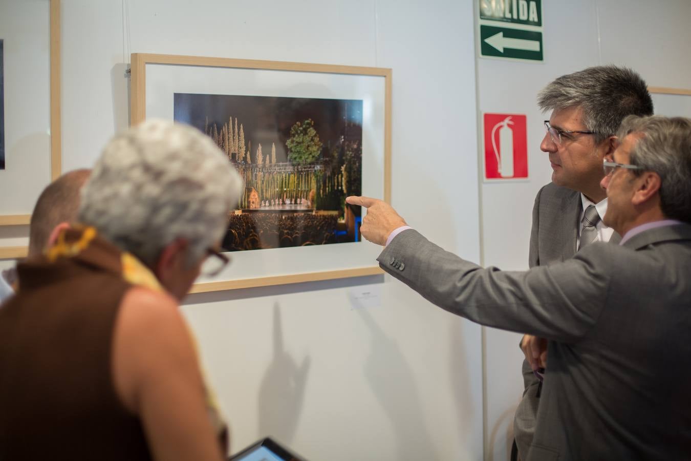 Medio centenar de fotografías recuerdan diez años del FEX