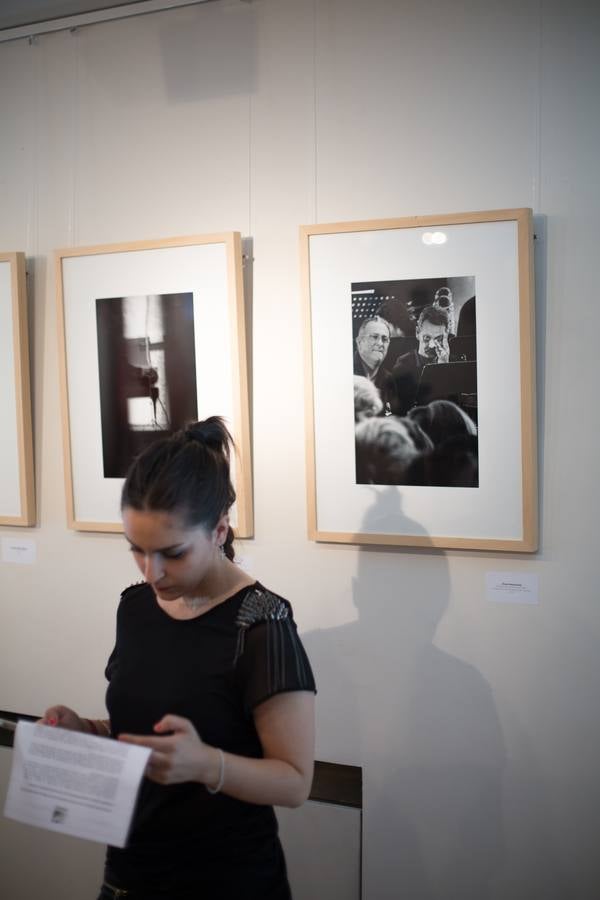 Medio centenar de fotografías recuerdan diez años del FEX