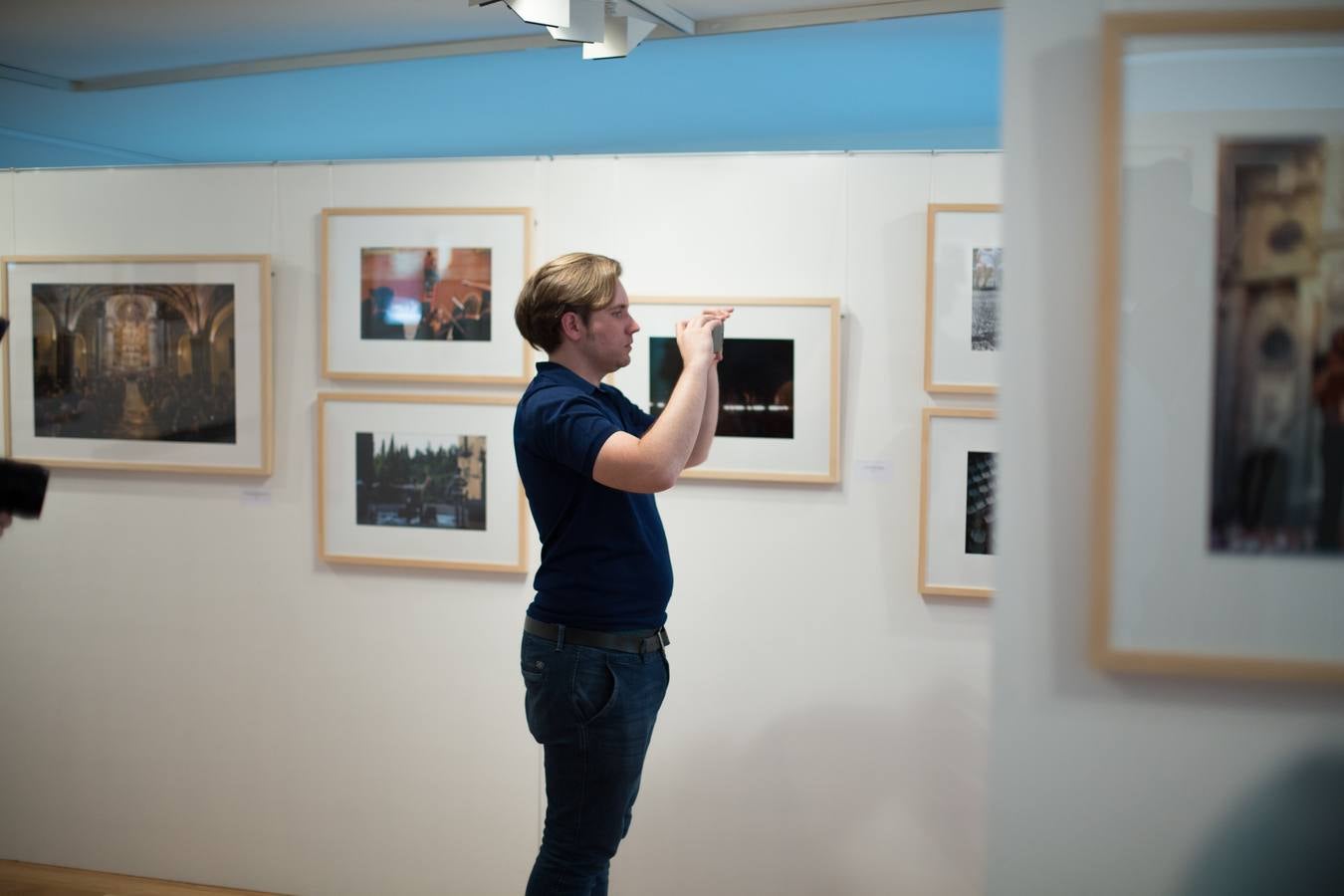 Medio centenar de fotografías recuerdan diez años del FEX
