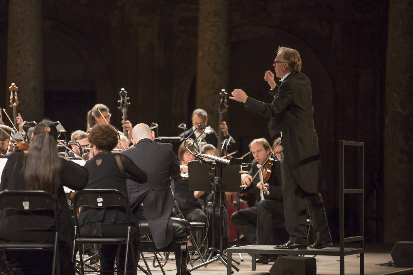 La actuación de la Orchester Wiener Akademie en el Palacio de Carlos V