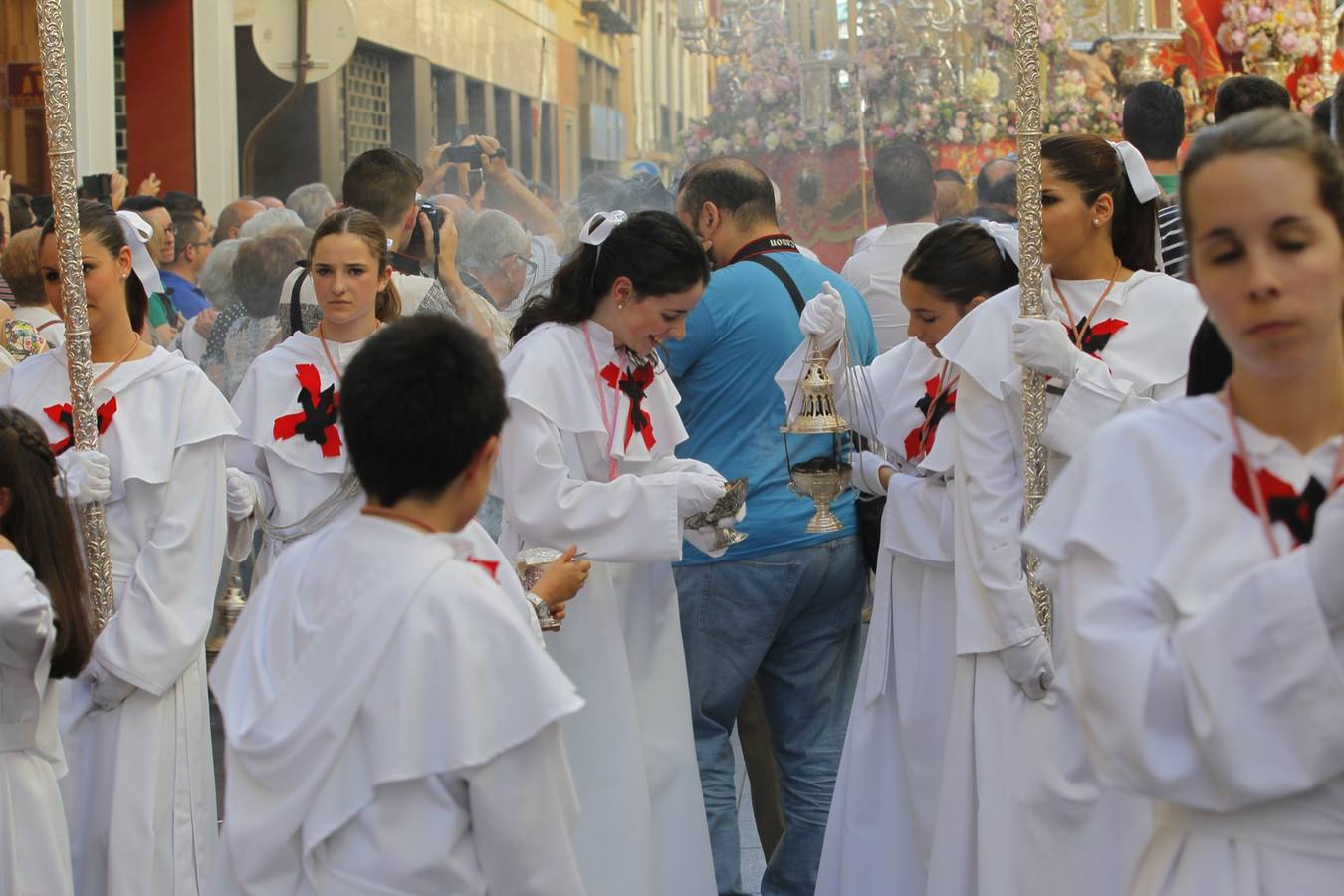 La Virgen del Rosario vuelve a &#039;su&#039; Carrera del Darro