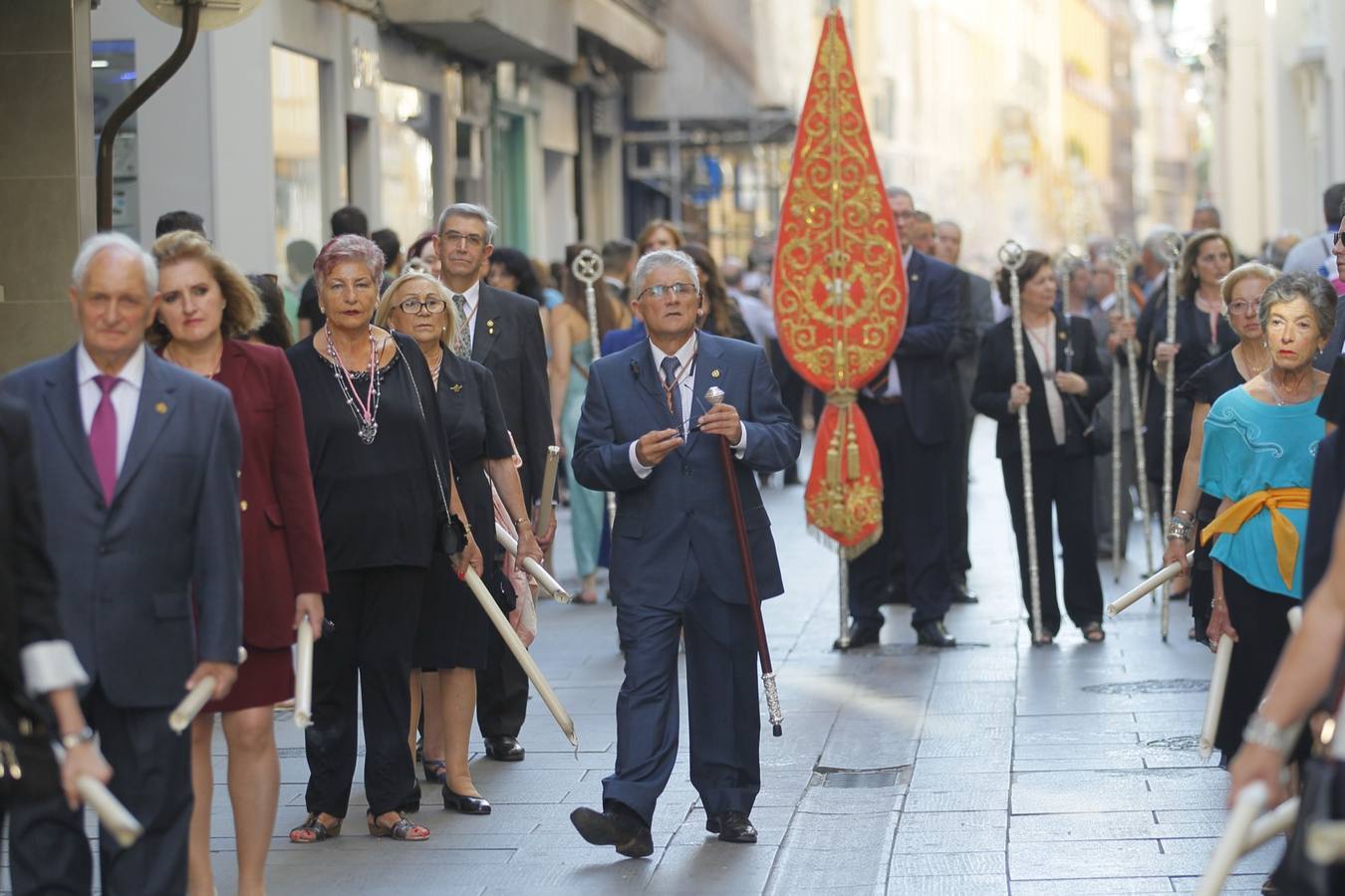 La Virgen del Rosario vuelve a &#039;su&#039; Carrera del Darro