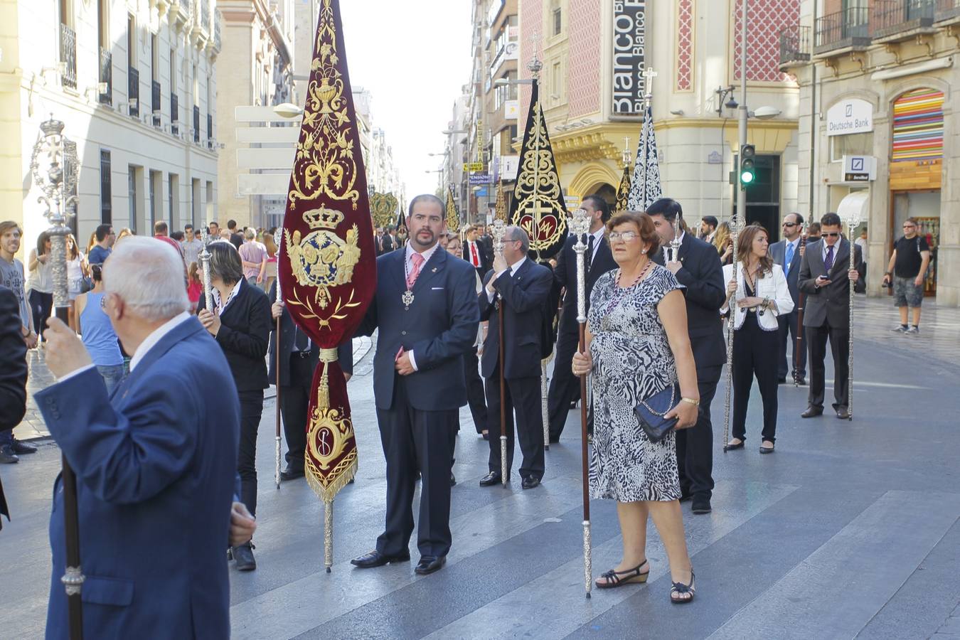 La Virgen del Rosario vuelve a &#039;su&#039; Carrera del Darro