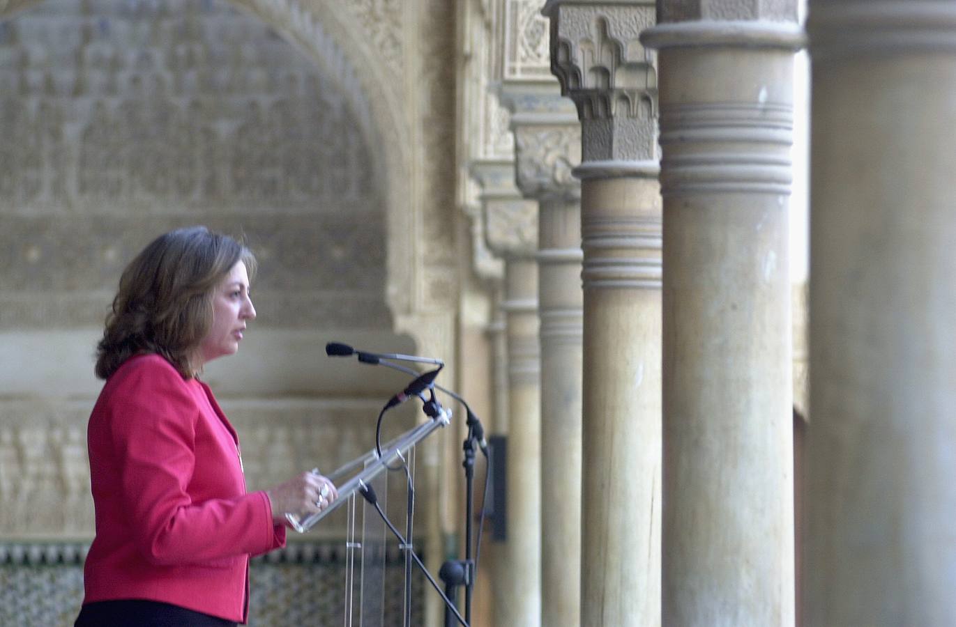 Toma de posesión en 2004. 