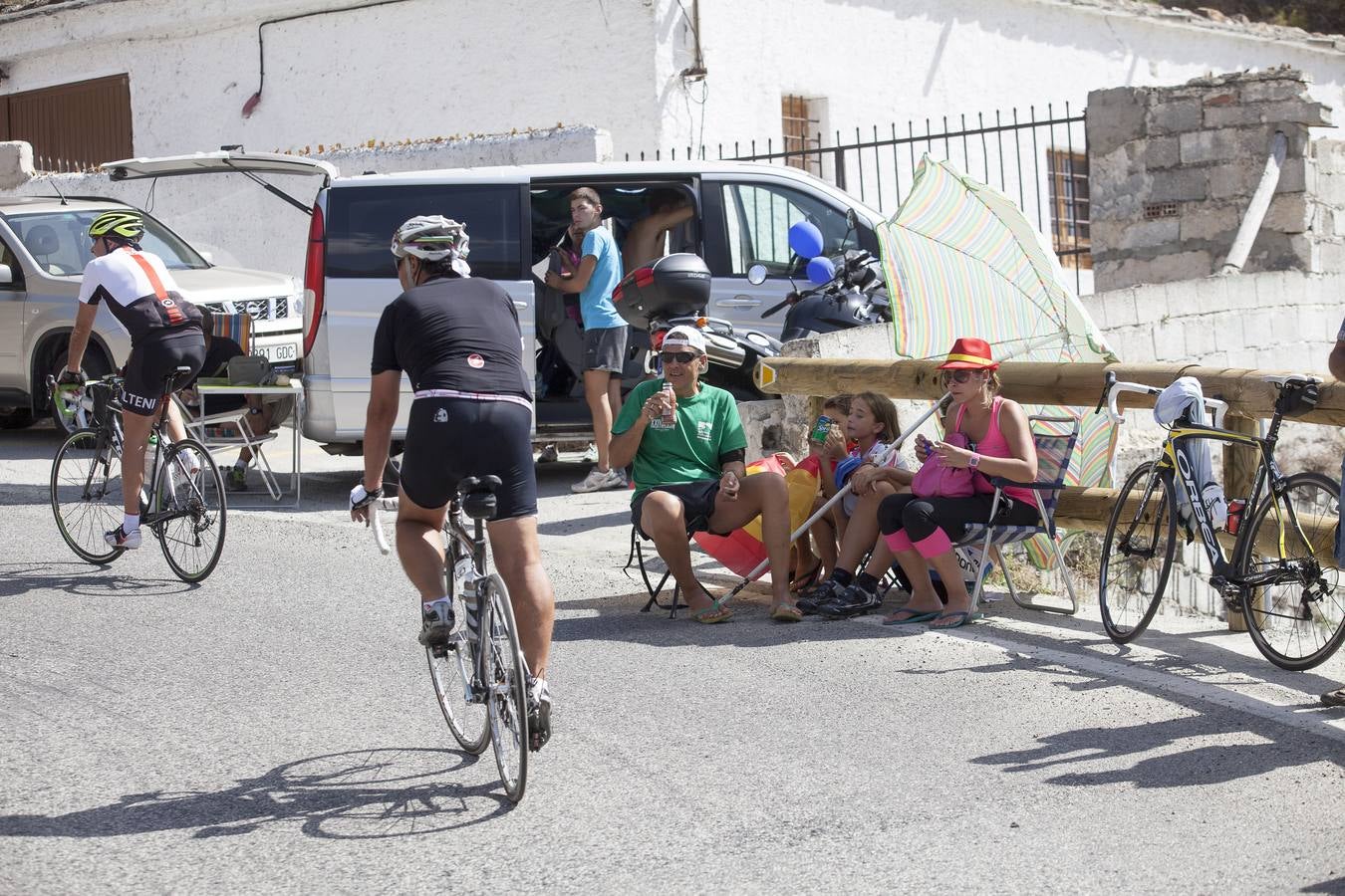 La Vuelta se recrea en la Alpujarra