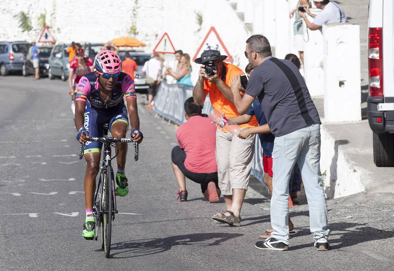 La Vuelta se recrea en la Alpujarra