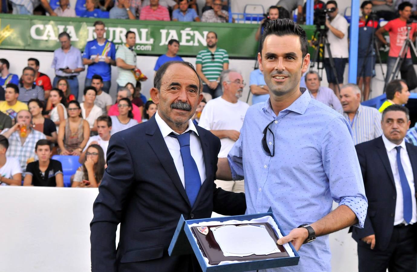 La fiesta, fuera de Linarejos