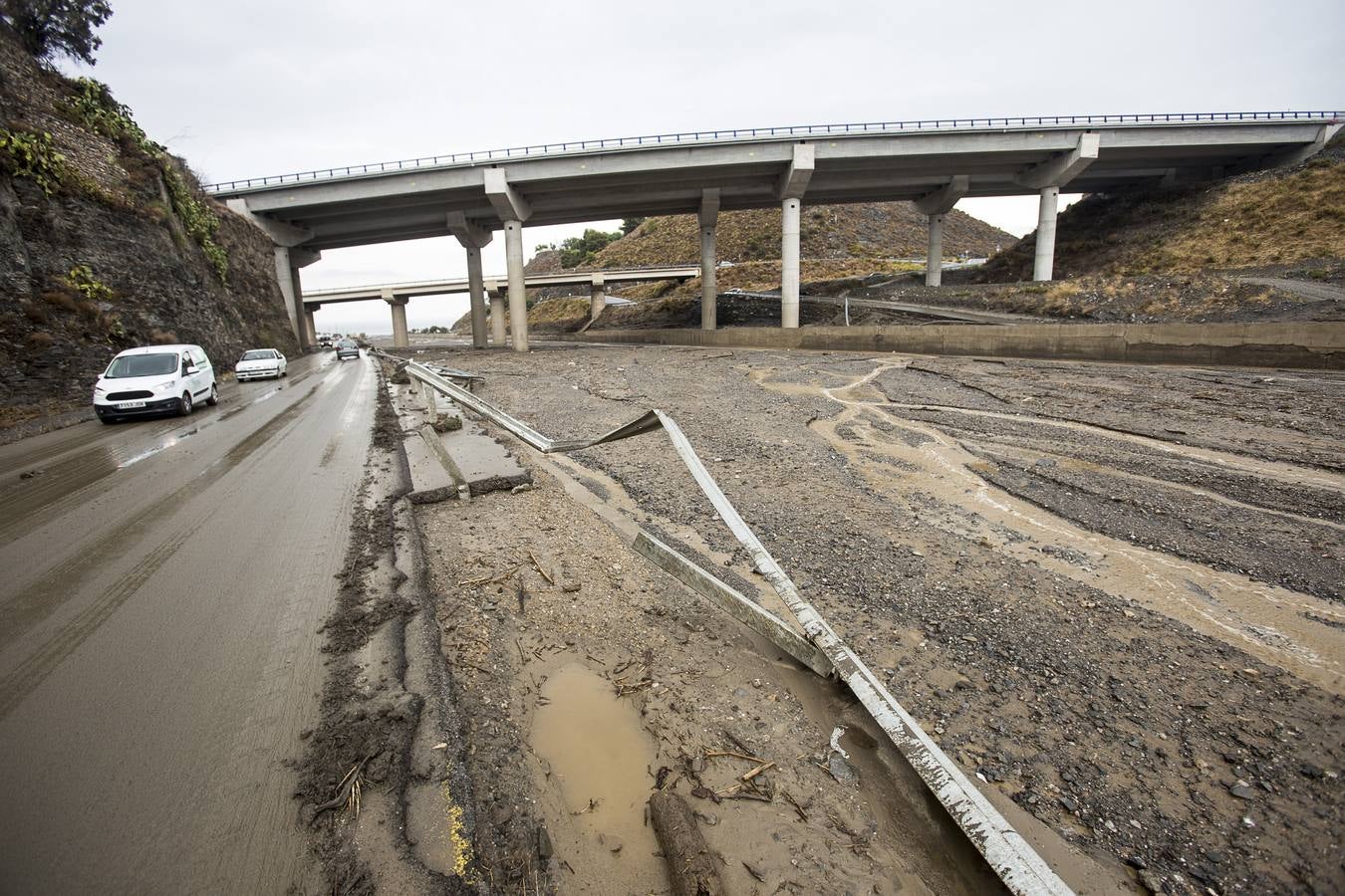 Los invernaderos de Albuñol quedan anegados por la lluvia