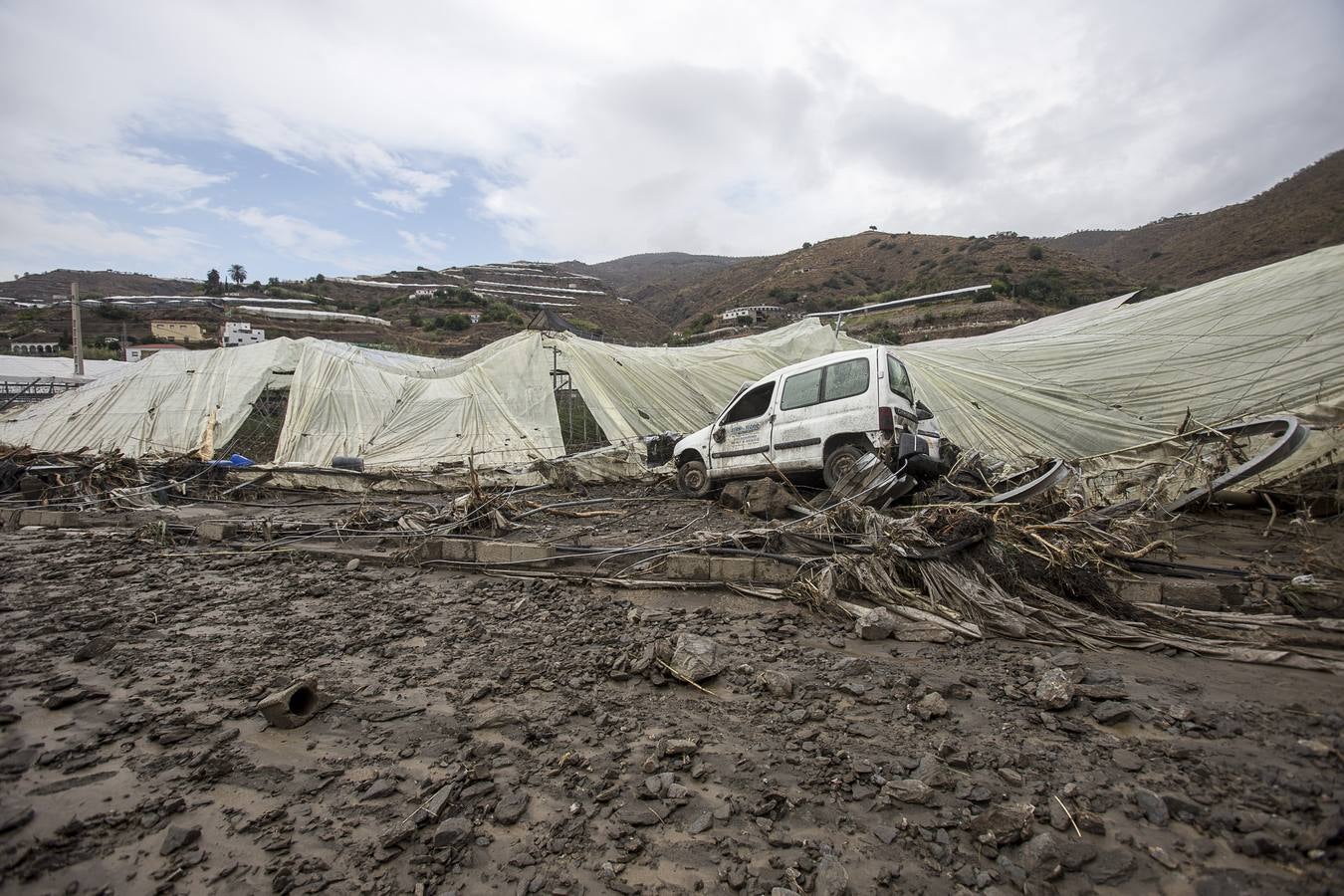 Los invernaderos de Albuñol quedan anegados por la lluvia