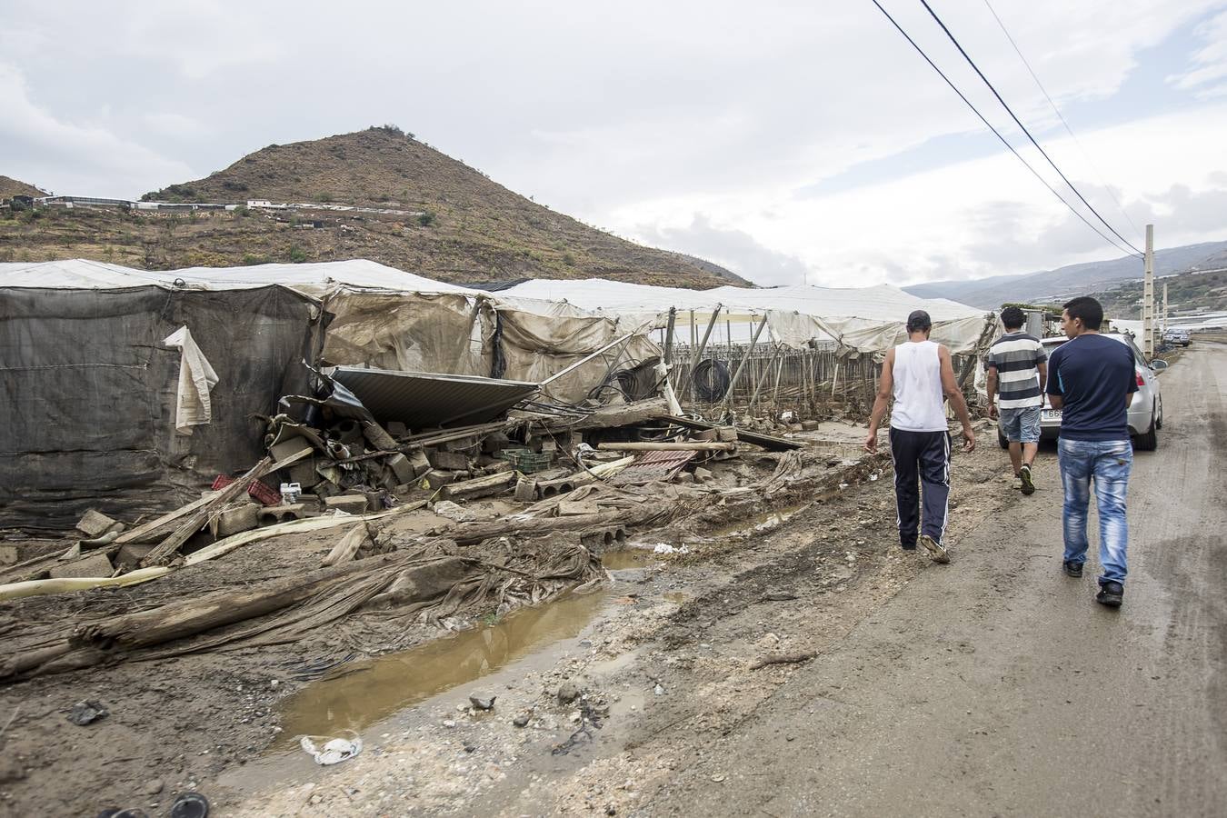 Los invernaderos de Albuñol quedan anegados por la lluvia