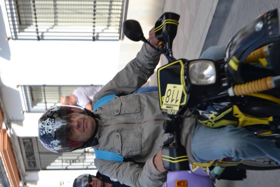 Salida de la XVIII Concentración de Motos Clásicas de Pinos Puente