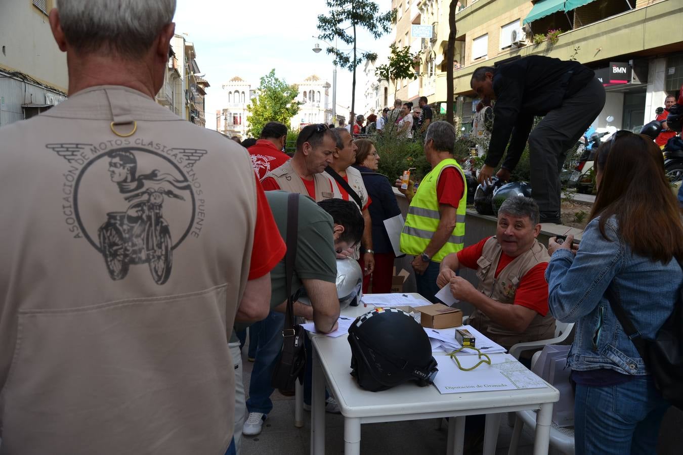 Salida de la XVIII Concentración de Motos Clásicas de Pinos Puente