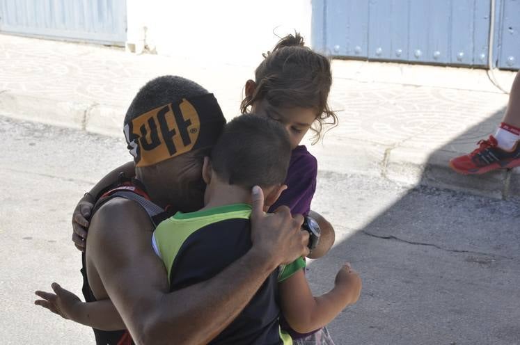 Larrocha y Esther Sánchez ganan la Sagra Sky Race