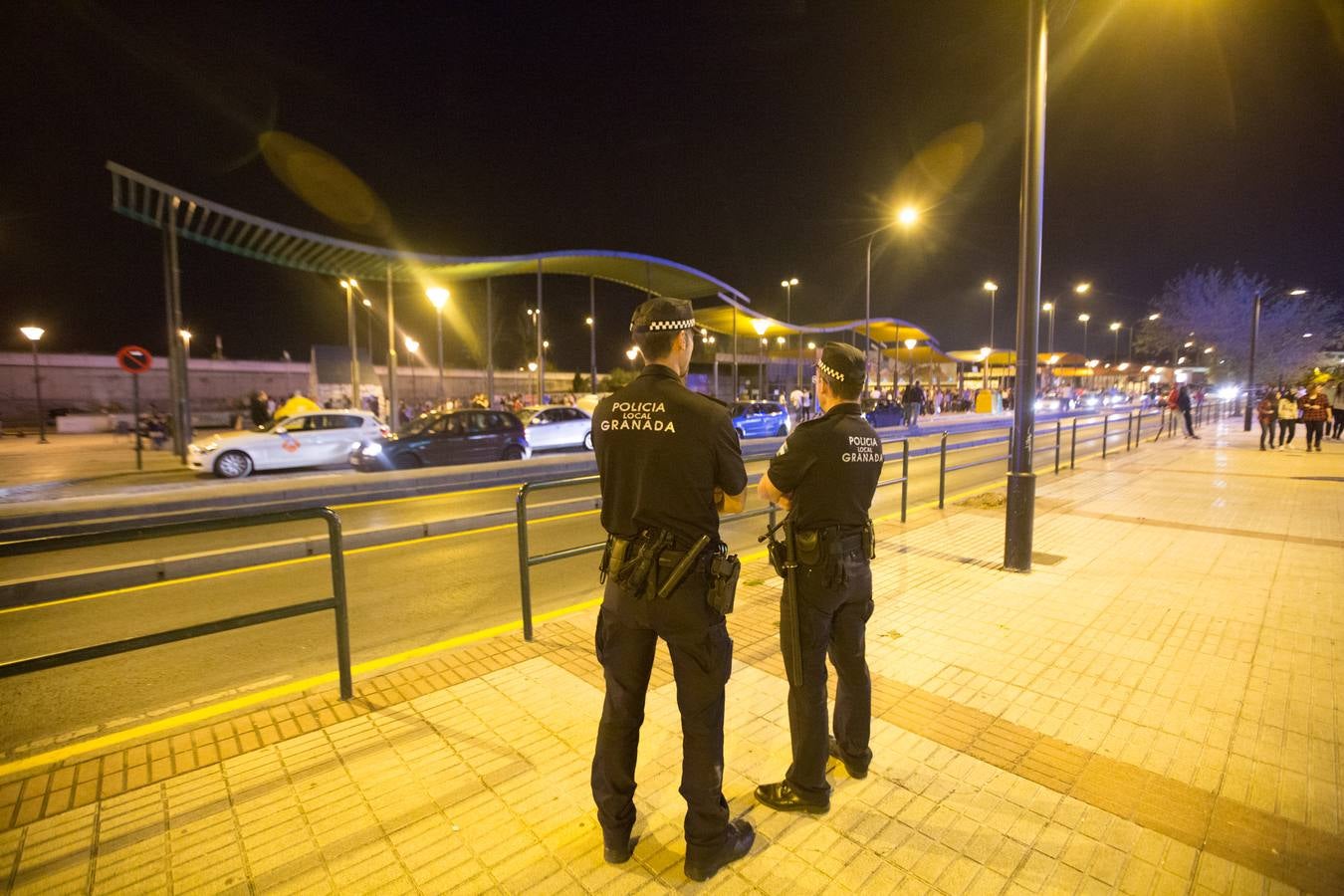 Más de tres mil personas en el botellódromo