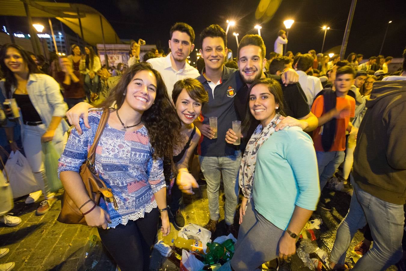 Más de tres mil personas en el botellódromo