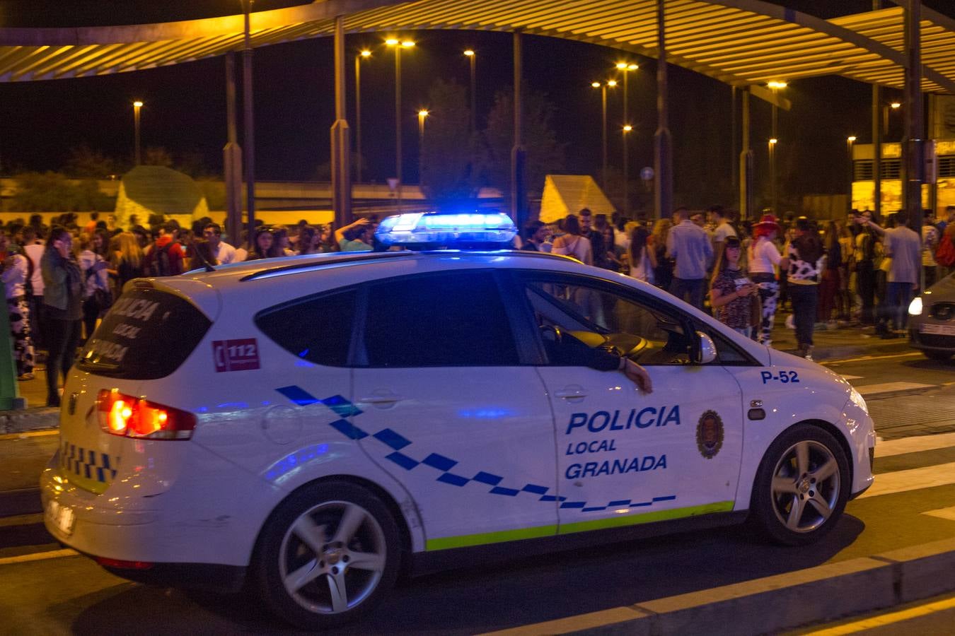Más de tres mil personas en el botellódromo