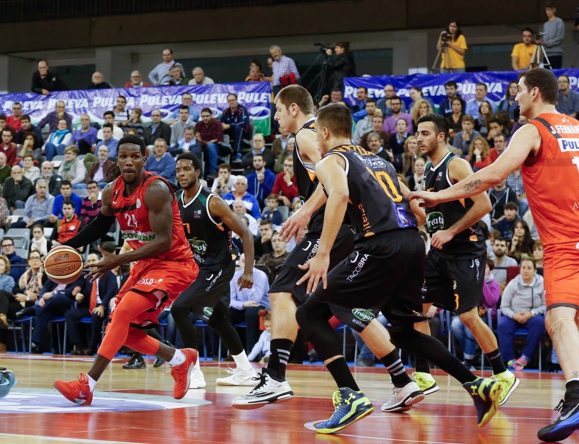 La agonía devuelve el liderato