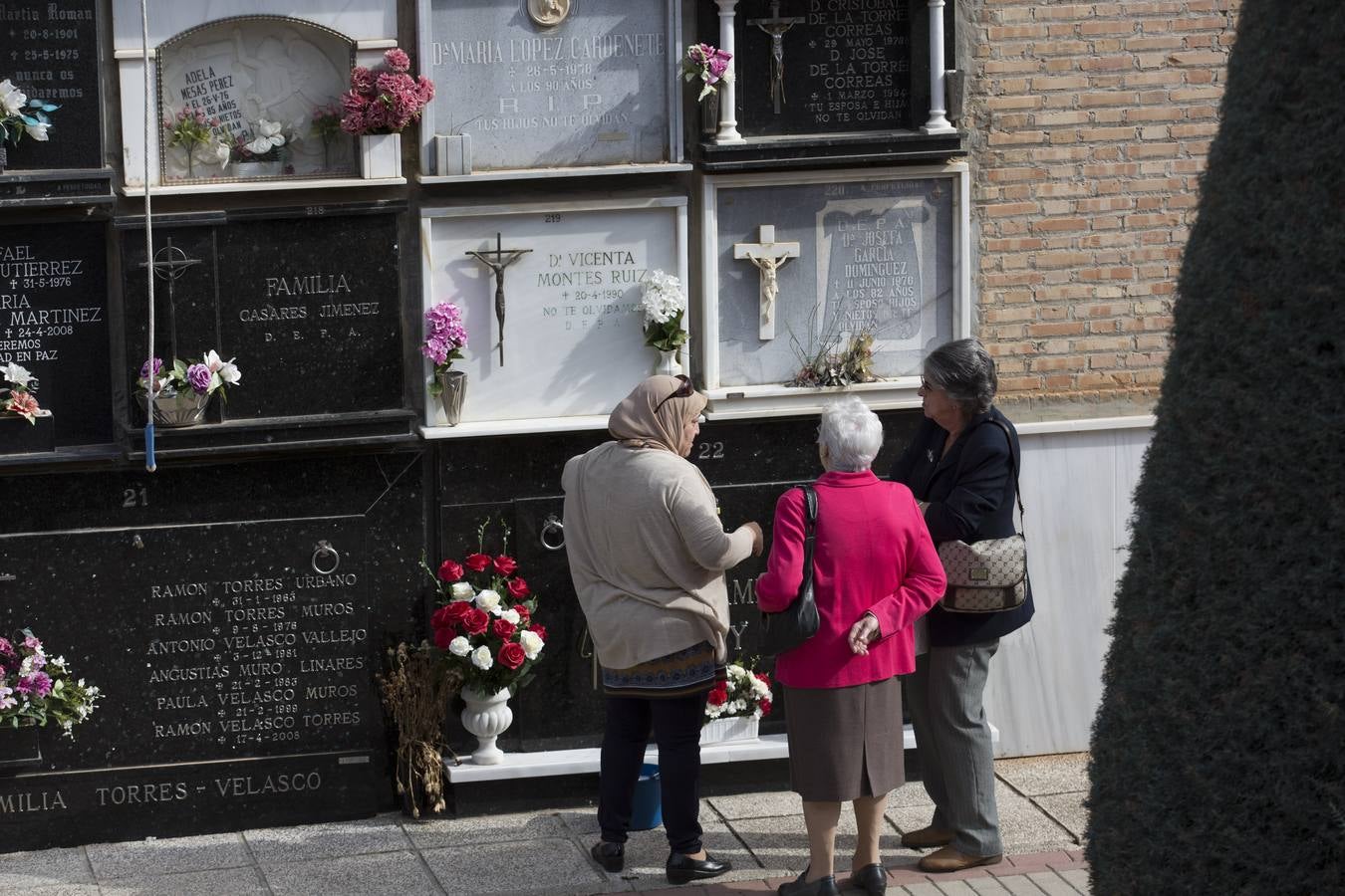 Todas las músicas en el cementerio