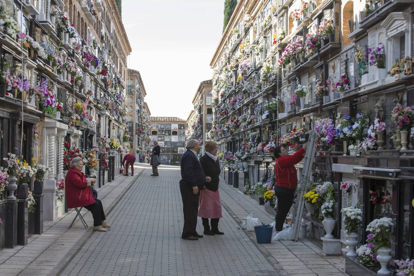 Todas las músicas en el cementerio