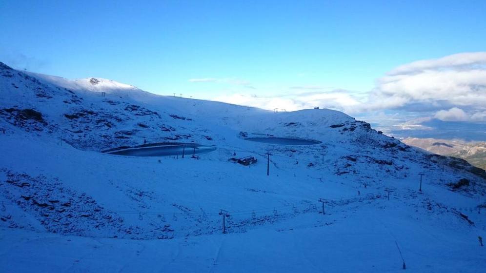 Las fotos de Sierra Nevada de blanco este 2 de noviembre