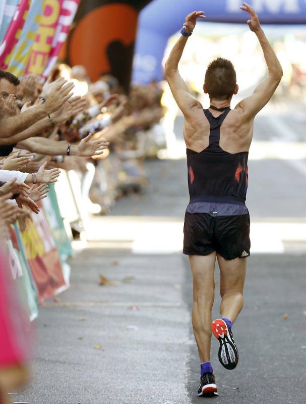 Las imágenes de la dura el medio maratón Behobia-San Sebasti