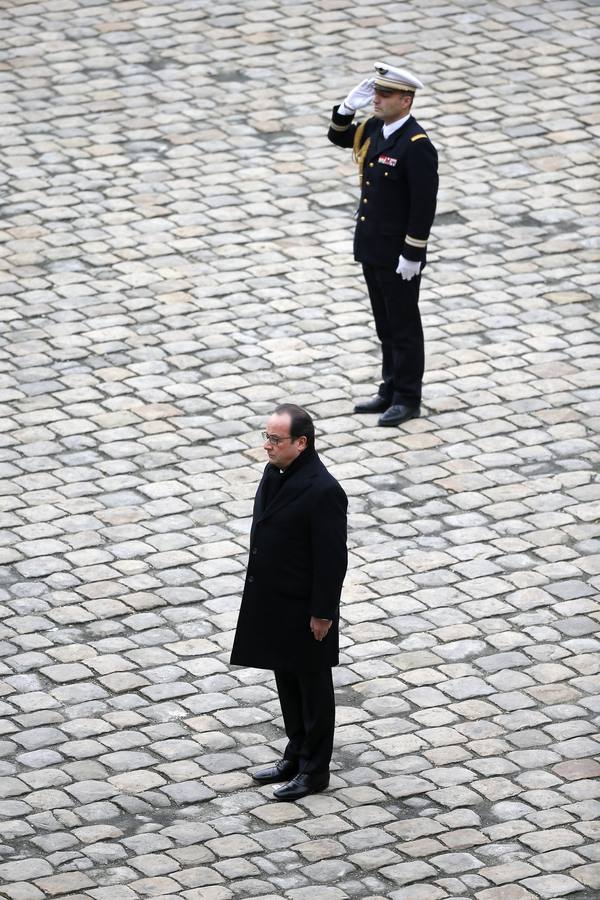 París rinde homenaje a las víctimas de los atentados