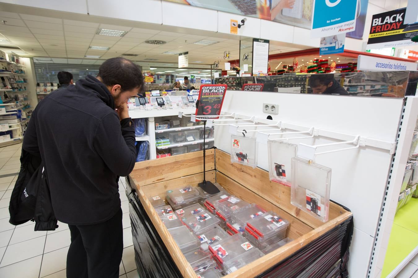 Granada se viste de negro