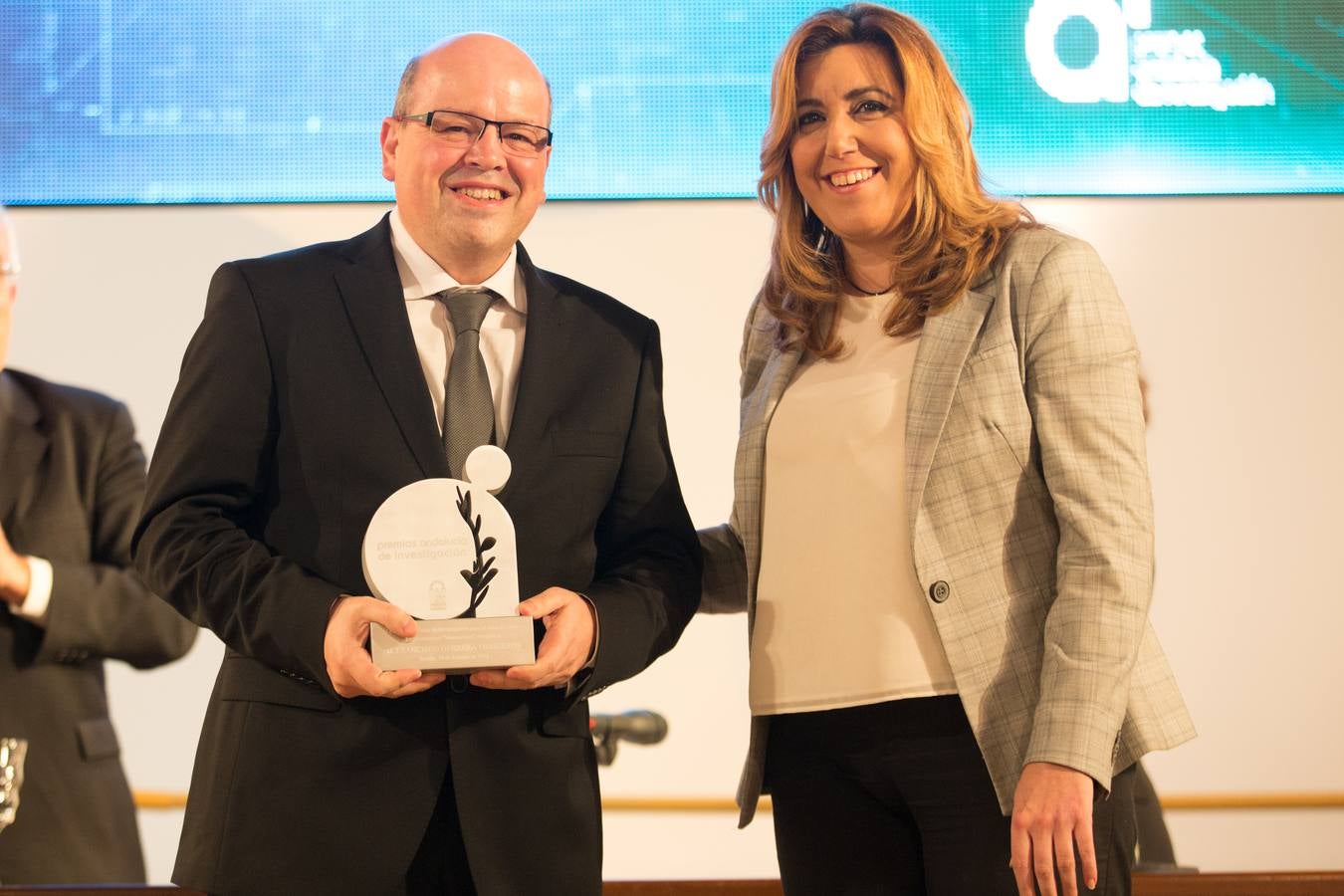 La presidenta de la Junta entrega los Premios Andalucía de Investigación que reconocen el fomento de la labor científica