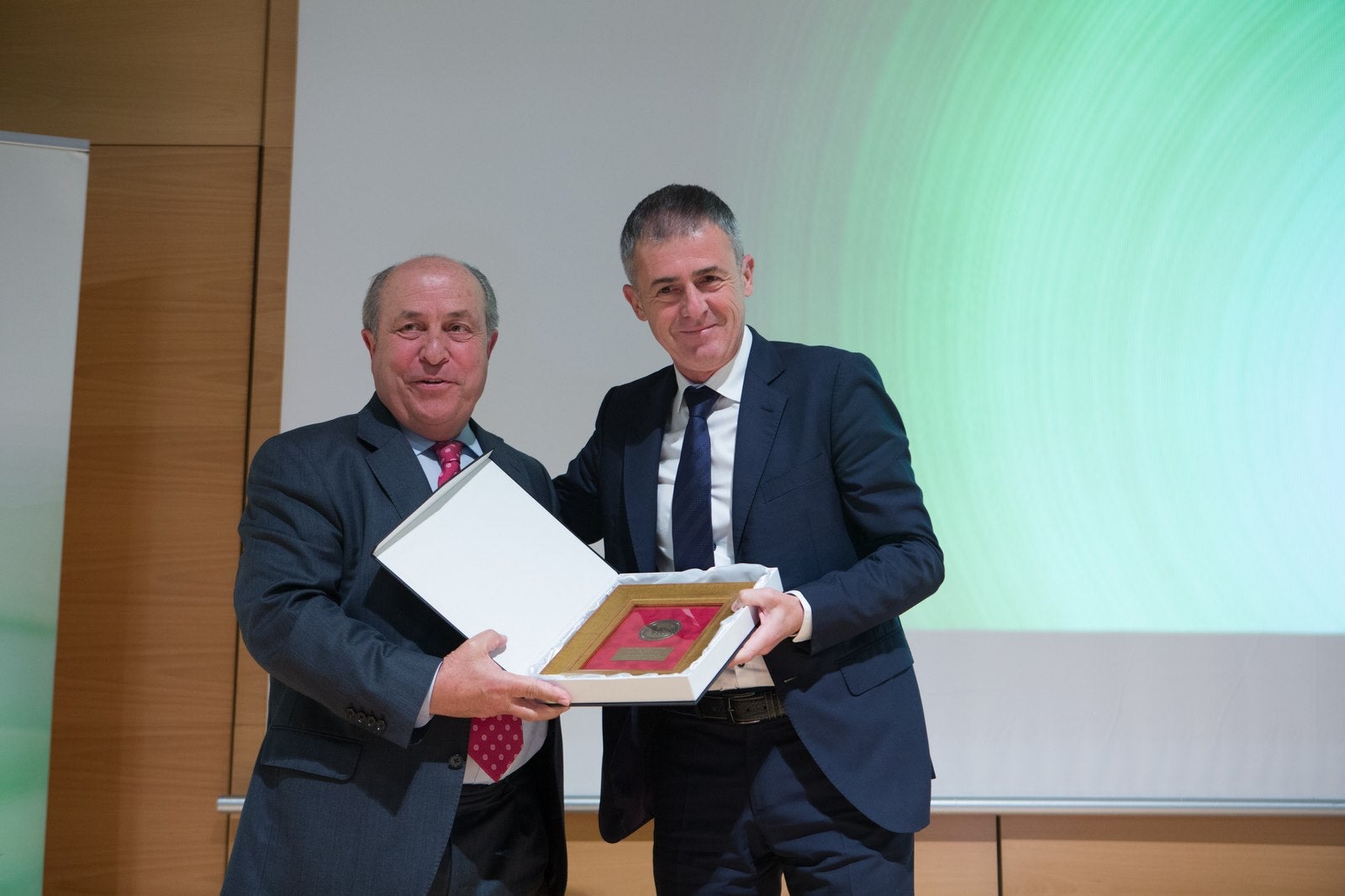 A por otros cien años de fútbol andaluz