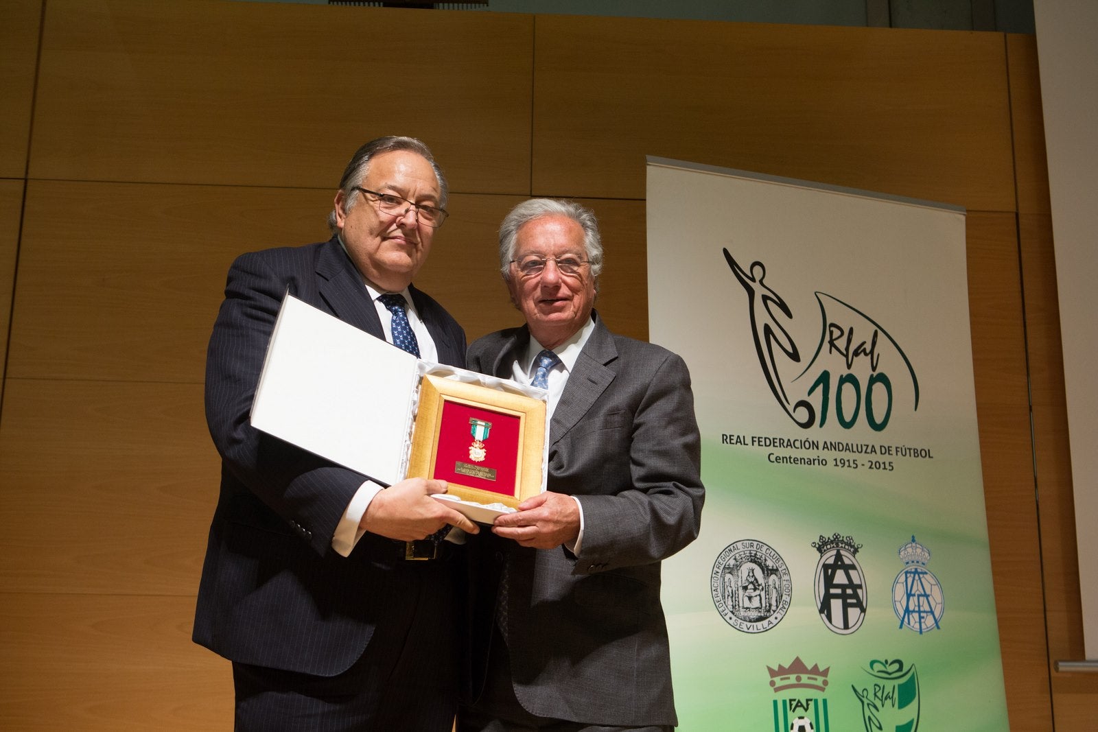 A por otros cien años de fútbol andaluz