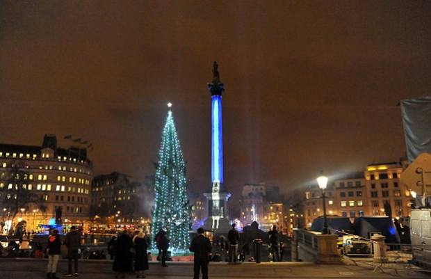 33.000 euros para convertir la Columna de Nelson de Trafalgar Square en un sable láser