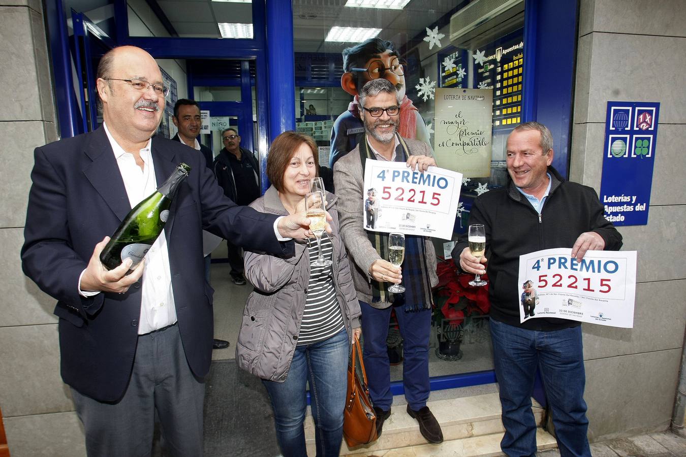 El éxtasis de alegría de los ganadores de la Lotería de Navidad