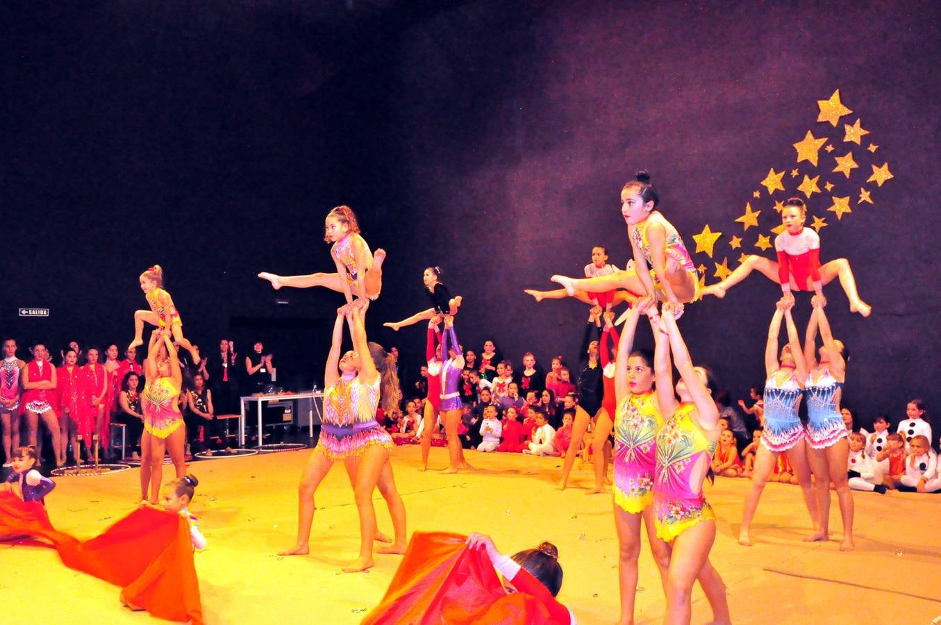 Acrobacias a ritmo navideño