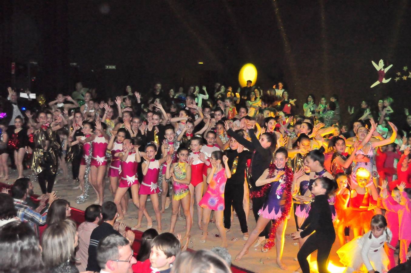 Acrobacias a ritmo navideño